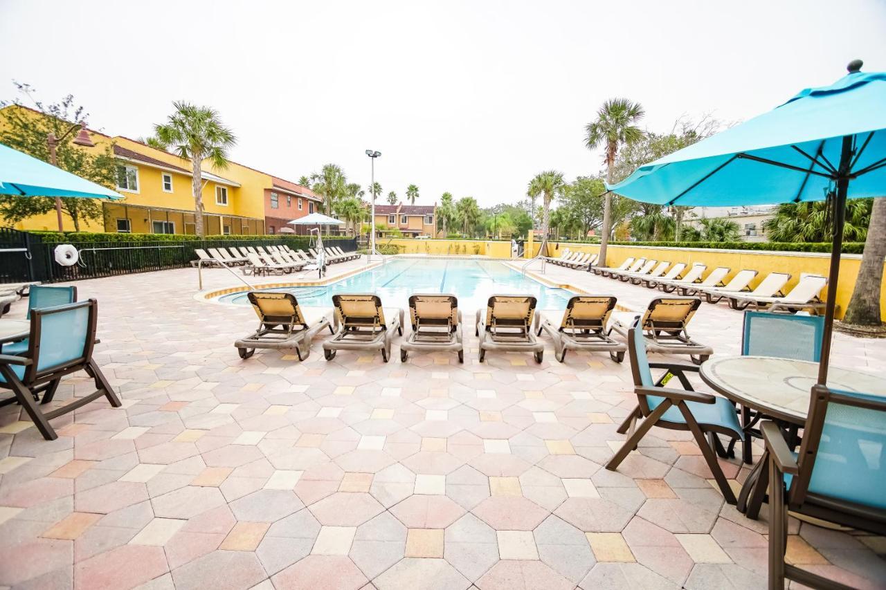 Multi Resorts At Fantasy World 奥兰多 外观 照片