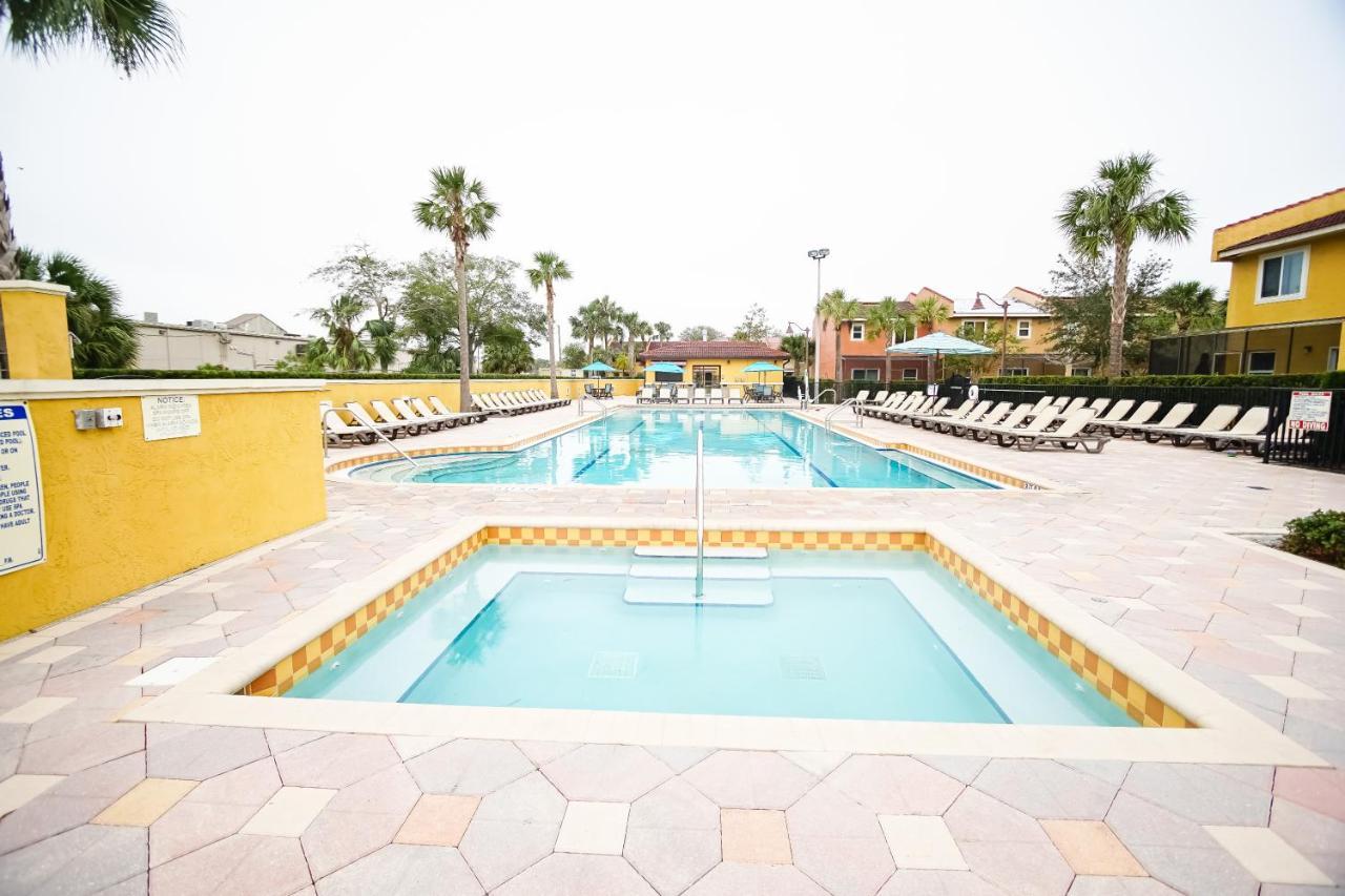 Multi Resorts At Fantasy World 奥兰多 外观 照片